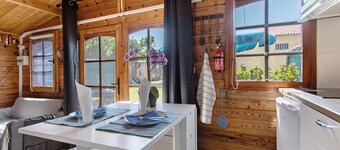 Bungalow 'AquĂĄrio' with Shared Garden, Wi-Fi and Air Conditioning