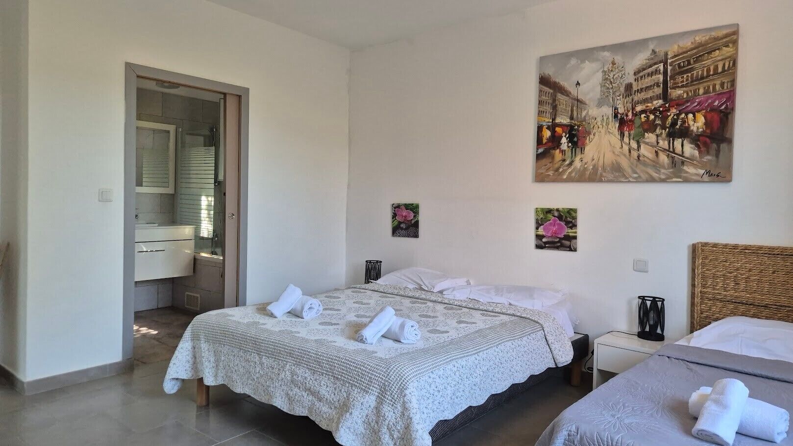 4 bedrooms, iron/ironing board, free WiFi, bed sheets