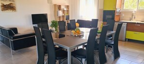 Dining - Villa 'A Suara' with Mountain View, Private Pool and Private Terrace (Canale-di-Verde)