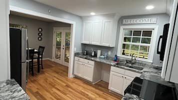 Micro-ondas, fogão, cooktop