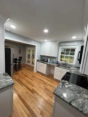 Mikrowelle, Ofen, Herdplatte