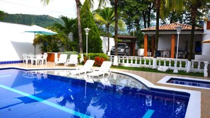 Pool - Villa Cantaleta Just 3 Block from Old Town (Santa Fe de Antioquia)