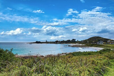 Bicheno Spa Villa - Freycinet Holiday Houses