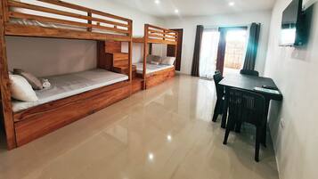 Iron/ironing board, free WiFi, bed sheets