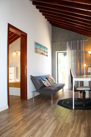 TV - House 37North (Ponta Delgada)