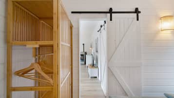 2 Schlafzimmer, Bügeleisen/Bügelbrett, kostenloses WLAN, Bettwäsche