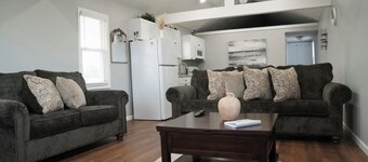 Charming one-bedroom house with a king size with AC and WiFi in enjoyable Wabash