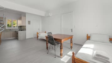 1 bedroom, WiFi, bed sheets