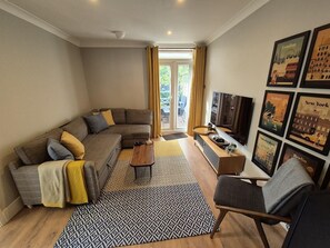 Fernseher, Stereoanlage