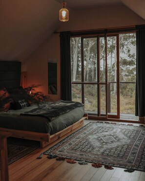 3 bedrooms, desk, iron/ironing board, free WiFi - Cherry Tree Hill - The Gateway to Freycinet (Glamorgan-Spring Bay)