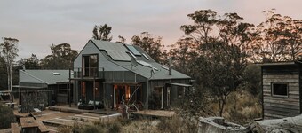 Cherry Tree Hill - The Gateway to Freycinet