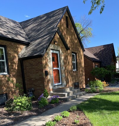 Cozy 3-bedroom Beaverdale Brick