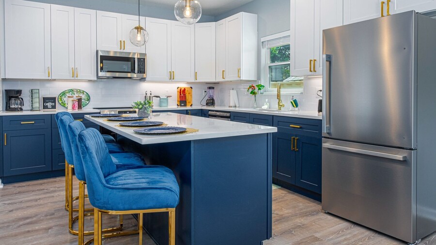 Heaven-sent Convenient 4BR 3BA Near Downtown