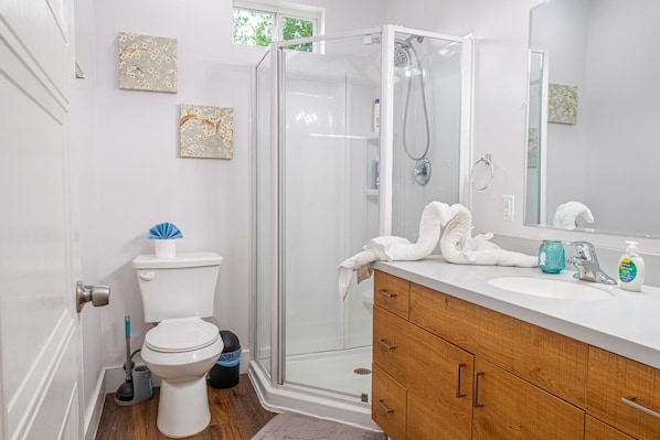 House | 2 bedrooms - Cozy and Gorgeous 2BR 1BA Near Amazing Downtown (San Antonio)