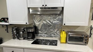 Coffee/tea maker, fridge, microwave, stovetop - Remodeled 1BR near SF/SFO — parking + EV (South San Francisco)