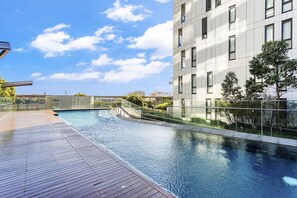 Pool - Sydney - PYRM2 - Distillery Drive - Stylish 2BR + Study with Pool Gym Near Darling Harbour The Star Casino (Pyrmont)