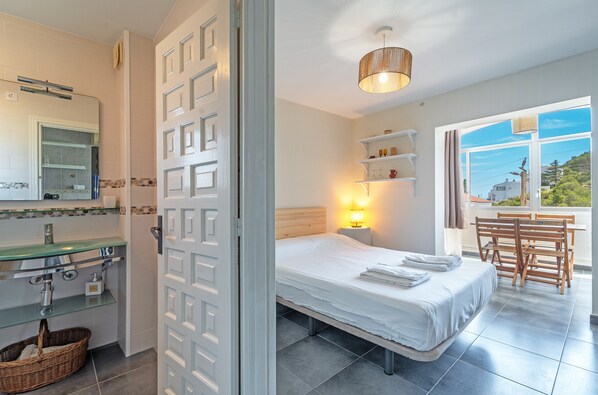 Free WiFi, bed sheets - WELCS ESTUDIO 171 EMP con piscina comunitaria (Rosas / Roses)