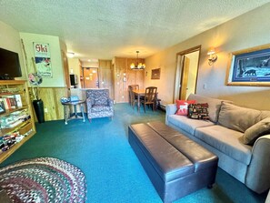 Smart-TV, peis og bordtennis