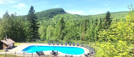 Innenpool, beheizter Pool