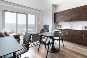 Interior - Cool Hayes Valley 1BR w/ Pool, Gym, Spa, Pet Area & W/D (San Francisco)