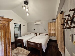 Family Shared Dormitory, River View | Blackout drapes, free WiFi