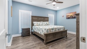 5 slaapkamers, een strijkplank/strijkijzer, wifi, beddengoed