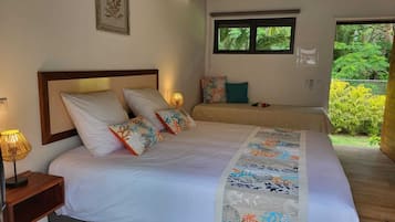 Chambre Double Deluxe, vue jardin | Coffres-forts dans les chambres, décoration personnalisée
