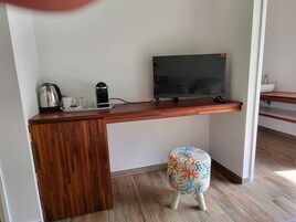 Deluxe Double Room, Garden View | In-room safe, individually decorated, blackout drapes, free WiFi