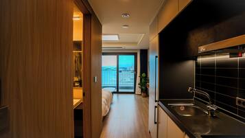 Standard Room, 1 Queen Bed, Balcony, Sea View (Self Check-in) | Down duvets, free WiFi, bed sheets