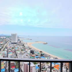 Beach/ocean view