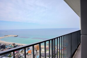 Room, 1 Bedroom, Balcony, Ocean View (Self Check-in) | Beach/ocean view - More Than Sokcho Lighthouse Branch (Sokcho)
