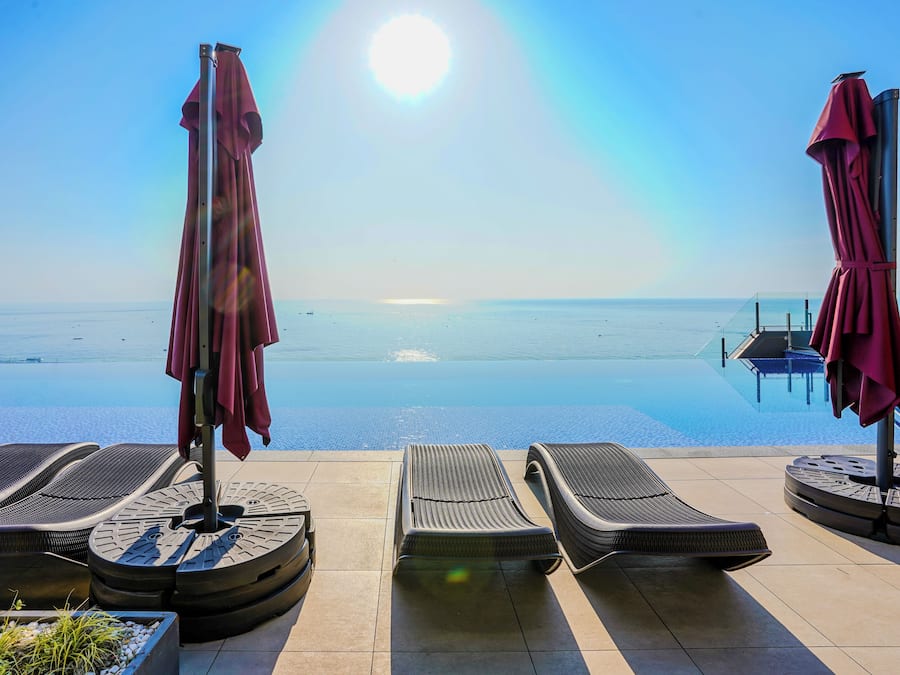 Piscine extérieure (ouverte en saison)