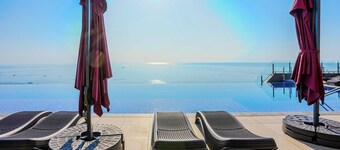 More Than Sokcho Lighthouse Branch