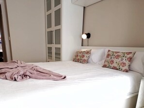 3 bedrooms, WiFi, bed sheets - Desconectaengalicia Piso Amplio 500m Playa Silgar (Sanxenxo)