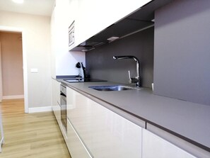 Fridge, microwave, oven, stovetop - Desconectaengalicia Piso Amplio 500m Playa Silgar (Sanxenxo)