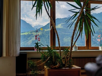 Centrally located fantastic group apartment