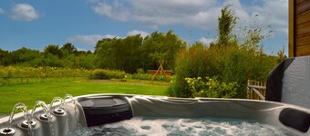 Ferienhaus mit Billardtisch, Badewanne und Sauna