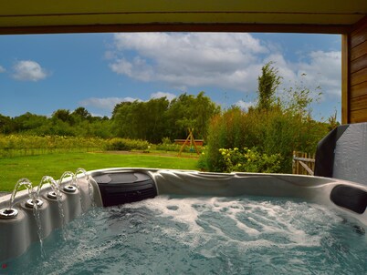 Gite with pool table, hot tub and sauna