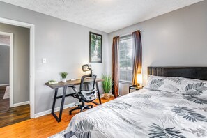 3 bedrooms, iron/ironing board, Internet, bed sheets