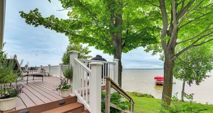 Lakefront Escape on Beautiful Burt Lake!
