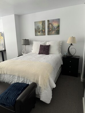 2 bedrooms, iron/ironing board, WiFi, bed sheets