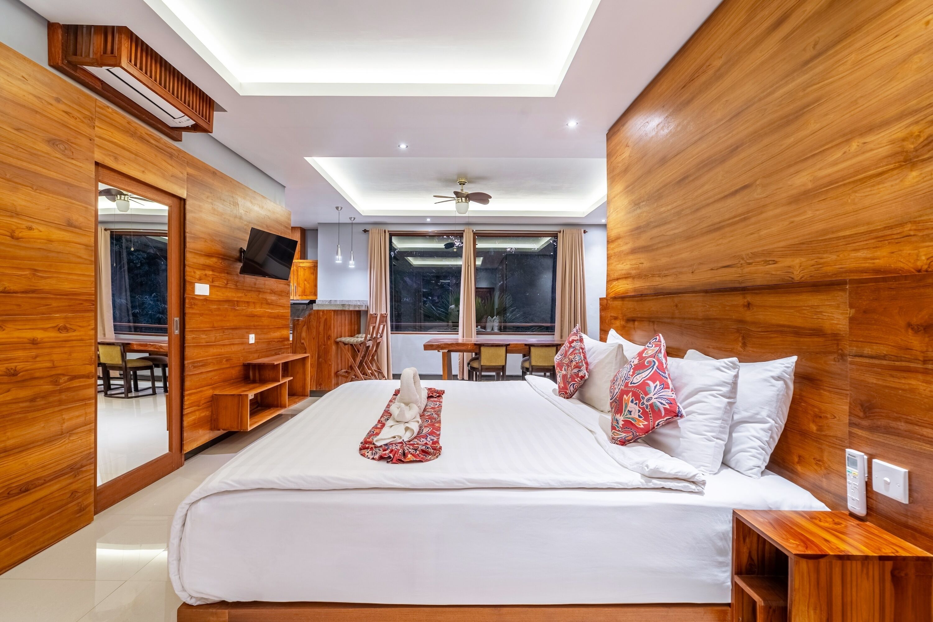 Quarto luxo, 1 cama King, cozinha | Roupas de cama de algodão egípcio, roupas de cama premium