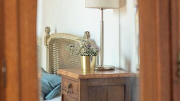 7 habitaciones, wifi y ropa de cama