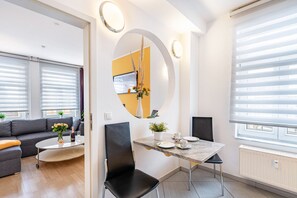 Unclassified image, 5 of 26, button