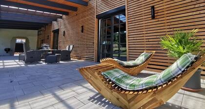 Ferienhaus "Hainberg-Loft" mit großer Veranda, Gartensauna und viel Raum für Erholung