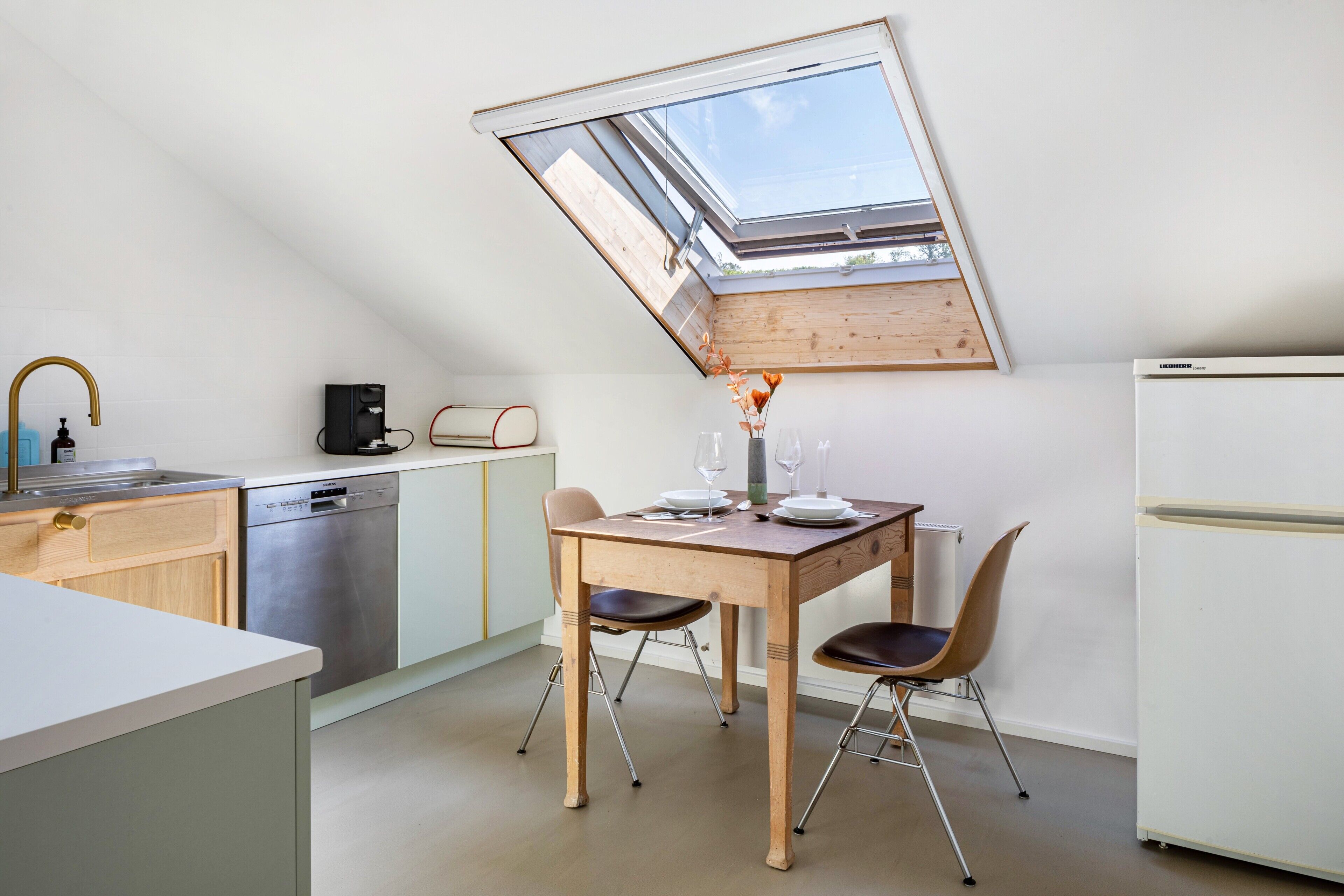 Refrigerador, horno, parrilla de estufa y lavavajillas 