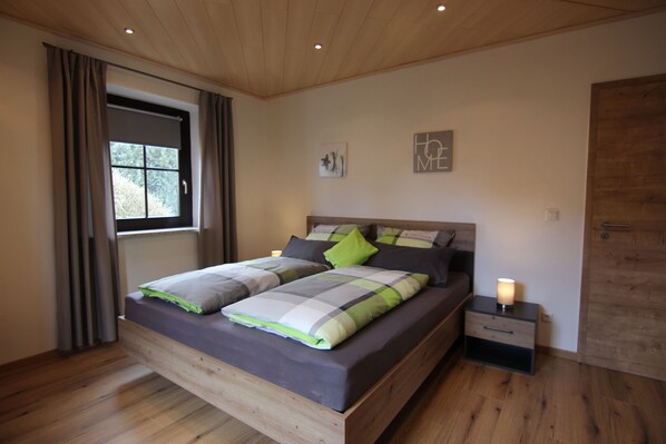 3 bedrooms, free WiFi, bed sheets