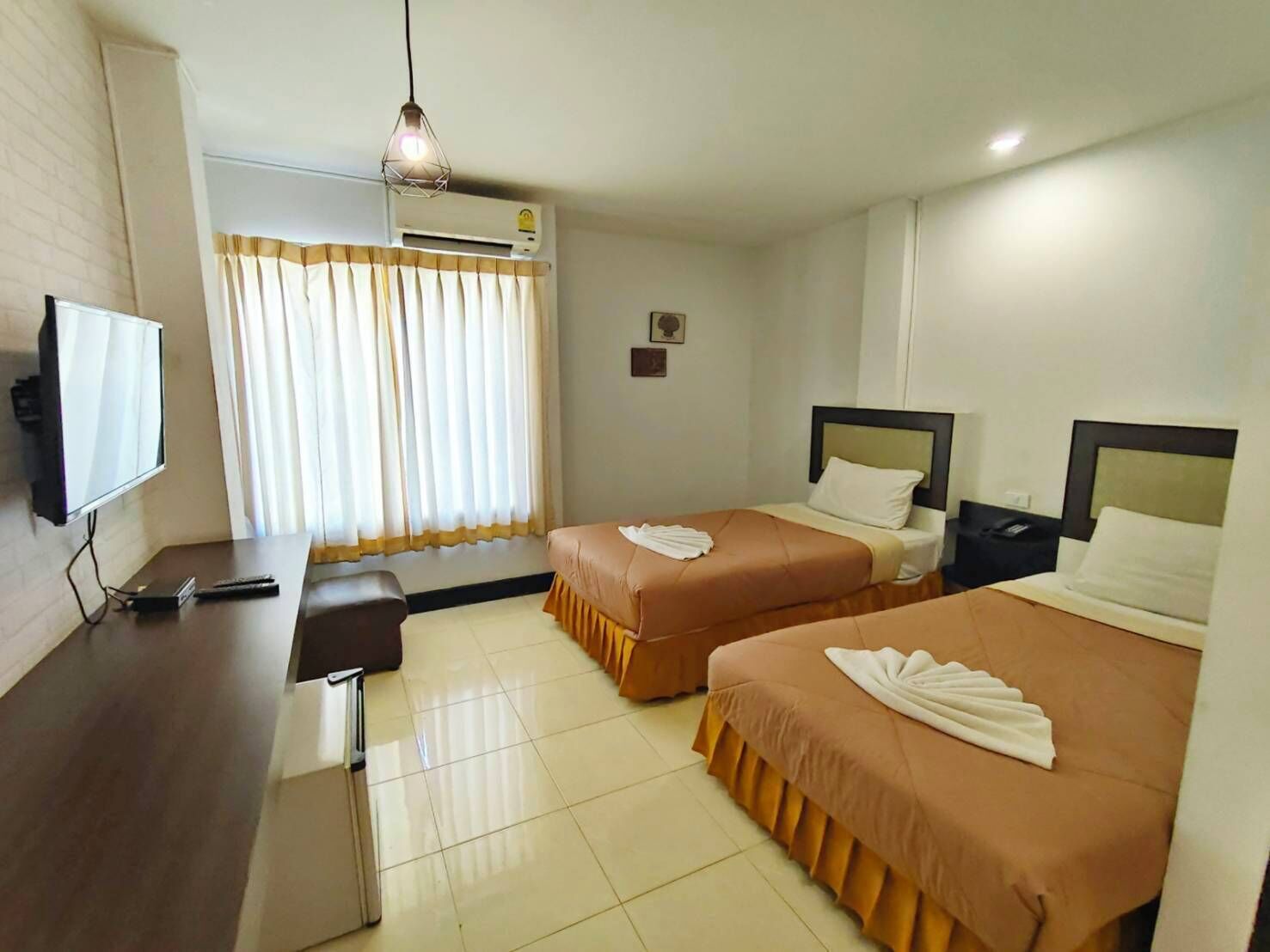 Standard Room | Free WiFi