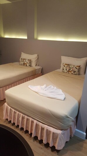 Chambre Supérieure, 1 grand lit, non-fumeur, salle de bains privée