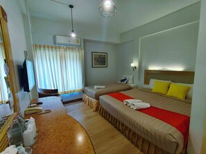 Deluxe Triple Room, 3 Bedrooms | Extra beds